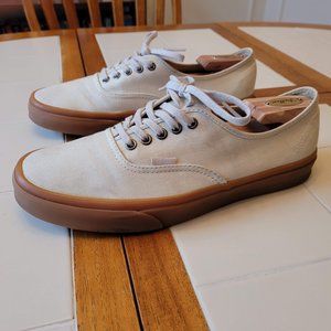 Vans Authentic Mens Sneaker - Gumsole and White